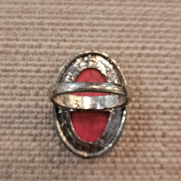 Faux red turquoise oval ring antique silvertone setting in size 9-1/2 - Picture 7 of 12